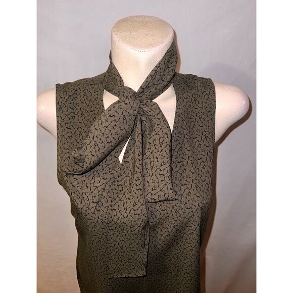 New J BRAND Top Women's Size M Green Black Strap Bow Tie Neck Slvls Blouse $225 - Picture 2 of 6